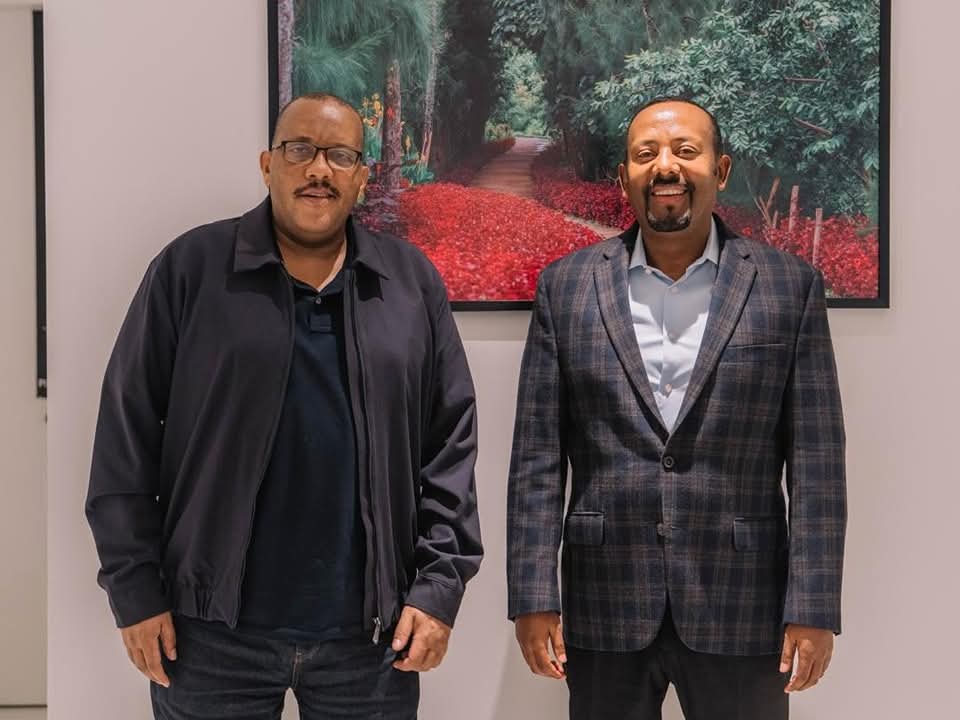 ቀዳማይ ሚኒስተር ኢትዮጵያ ዶ.ር ኣብዪ ኣሕመድ ፕረዚዳንት ግዝያዊ ምምሕዳር ክልል ትግራይ ንዝነበሩ ኣይተ ጌታቸው ረዳ ከምዘሰናበቱ ኣፍሊጦም።