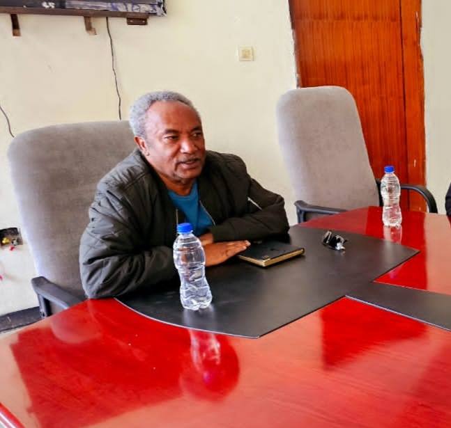 ኩሎም ፀገማት ብሰላማዊን ፖለቲካዊን መንገዲ ጥራሕ ክፍትሑ ከምዘለዎም ፕረዚደንት ጀነራል ታደሰ ወረደ ሓቢሮም።